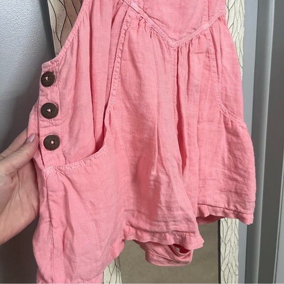 Free People 100% linen pink boho flowy romper - Picture 2 of 7